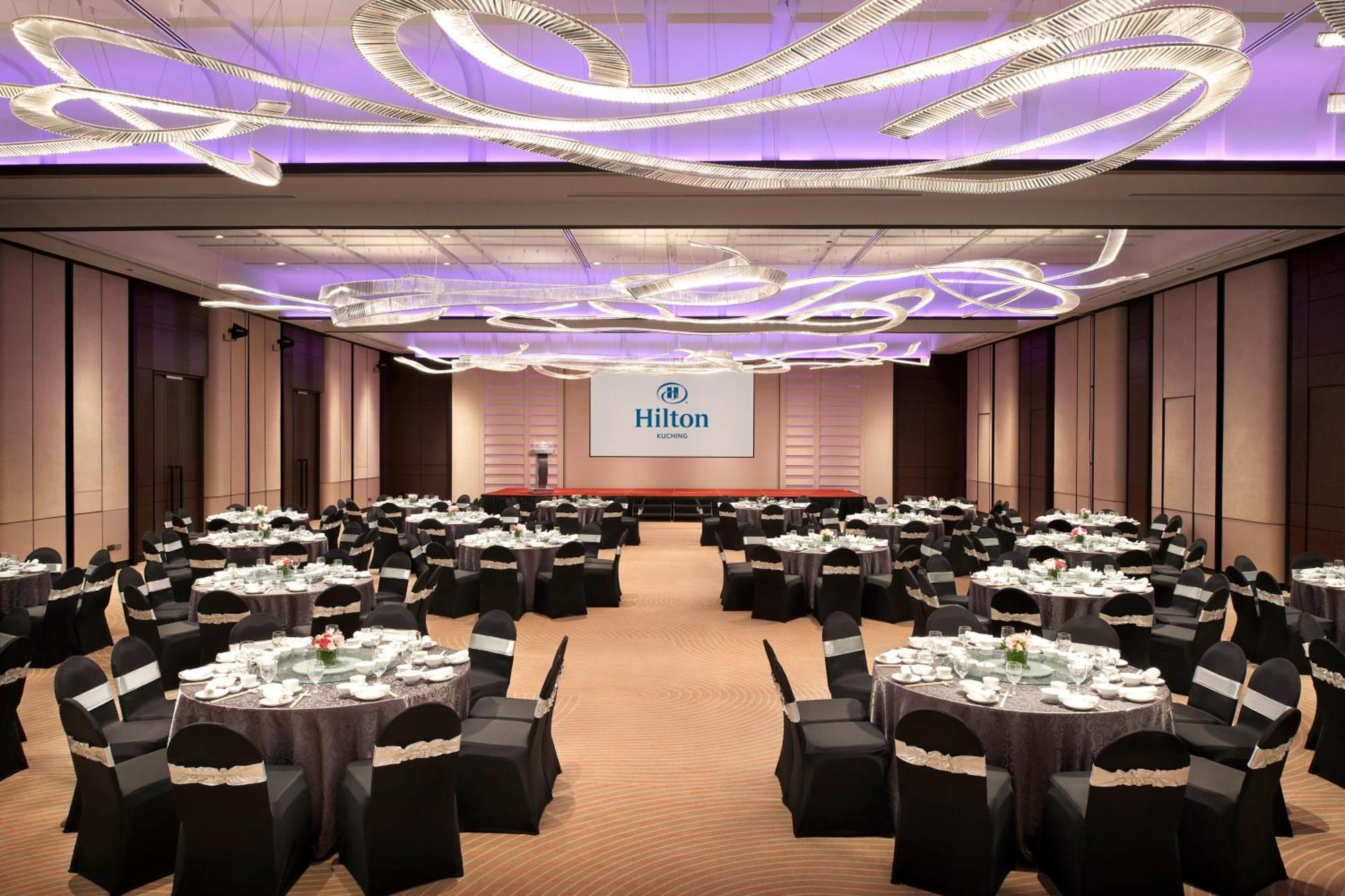 Hilton Kuching Hotel Eksteriør billede